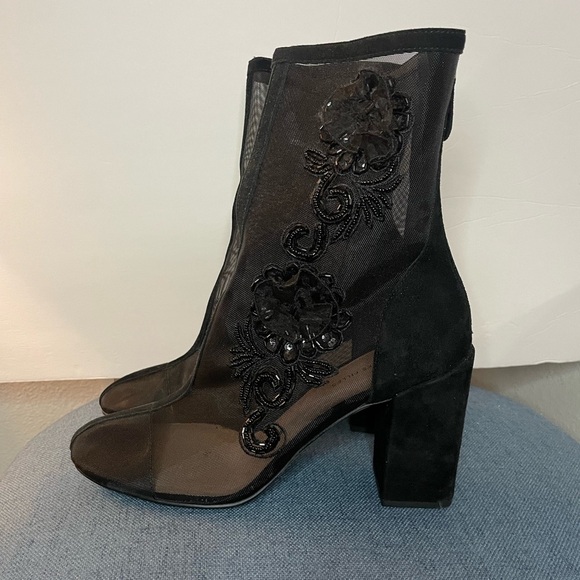 Joyce Azria dressy mesh booties in a size 10 - Picture 5 of 11